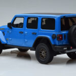 Jeep Wrangler Rubicon 392 Sininen GT Spirit 1:18 - image 5 of 6