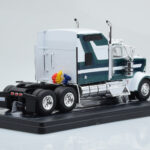 Kenworth W900 Vihreä Valkoinen IXO 1:43 - image 2 of 6