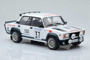 Lada 2105 VFTS #37 H. Ohu Rally Acropolis 1983 IXO 1:18 18RMC145 Metalli — kuva 4 / 6