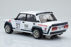 Lada 2105 VFTS #37 H. Ohu Rally Acropolis 1983 IXO 1:18 18RMC145 Metalli — kuva 5 / 6