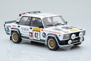 Lada 2105 VFTS #42 S. Brundza Rally 1000 Lakes 1984 IXO 1:18 18RMC146 Metalli — kuva 4 / 6