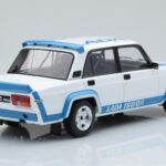 Lada 2105 VFTS Valkoinen IXO 1:18 - image 2 of 6