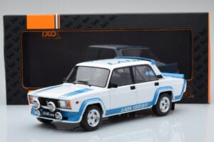 Lada 2105 VFTS Valkoinen IXO 1:18 18CMC144 Metalli — kuva 6 / 6