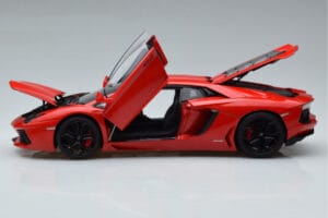 Lamborghini Aventador LP700-4 Andromeda Punainen AUTOart 1:18 74669 Metalli — kuva 4 / 10