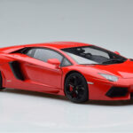 Lamborghini Aventador LP700-4 Andromeda Punainen AUTOart 1:18 - image 6 of 10