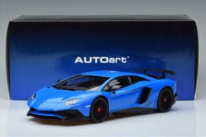 Lamborghini Aventador LP750-4 SV Sininen AUTOart 1:18 74559 Komposiitti — kuva 8 / 8