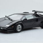 Lamborghini Countach LP5000S Musta AUTOart 1:18