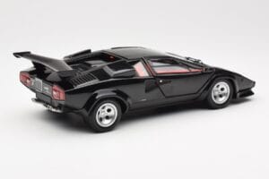 Lamborghini Countach LP 5000 Quattrovalvole Musta Kyosho 1:18 08320BK Metalli — kuva 3 / 8