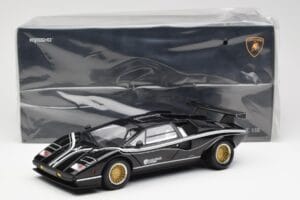 Lamborghini Countach LP 500R Musta Kyosho 1:18 08320C Metalli — kuva 8 / 8