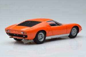 Lamborghini Miura SV Oranssi AUTOart 1:18 74542 Metalli — kuva 3 / 8