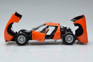 Lamborghini Miura SV Oranssi AUTOart 1:18 74542 Metalli — kuva 4 / 8