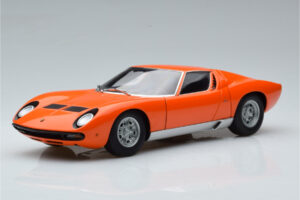 Lamborghini Miura SV Oranssi AUTOart 1:18