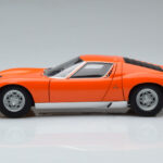 Lamborghini Miura SV Oranssi AUTOart 1:18 - image 5 of 8