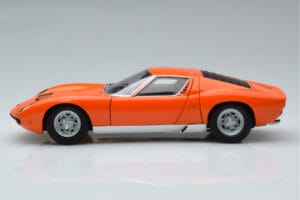 Lamborghini Miura SV Oranssi AUTOart 1:18 74542 Metalli — kuva 5 / 8