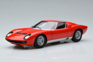 Lamborghini Miura SV Punainen AUTOart 1:18