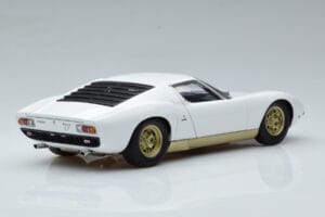 Lamborghini Miura SV Valkoinen AUTOart 1:18 74544 Metalli — kuva 3 / 8