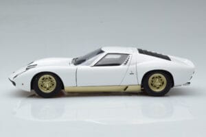 Lamborghini Miura SV Valkoinen AUTOart 1:18 74544 Metalli — kuva 5 / 8