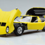 Lamborghini Miura SV Keltainen Kyosho 1:18 - image 2 of 11
