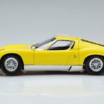 Lamborghini Miura SV Keltainen Kyosho 1:18 - image 5 of 11