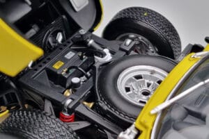 Lamborghini Miura SV Keltainen Kyosho 1:18 08317Y Metalli — kuva 10 / 11