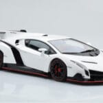 Lamborghini Veneno Valkoinen AUTOart 1:18 - image 6 of 8