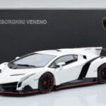 Lamborghini Veneno Valkoinen AUTOart 1:18 - image 8 of 8