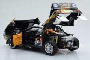 Lancia 037 ESSO #3 F. Tabaton Rally Targa Florio 1985 Kyosho 1:18 08306H Metalli — kuva 3 / 8