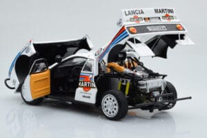 Lancia 037 Martini #8 A. Bettega / M. Perissinot Safari Rally 1985 Kyosho 1:18 08306J Metalli — kuva 3 / 8