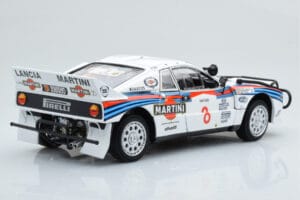 Lancia 037 Martini #8 A. Bettega / M. Perissinot Safari Rally 1985 Kyosho 1:18 08306J Metalli — kuva 4 / 8