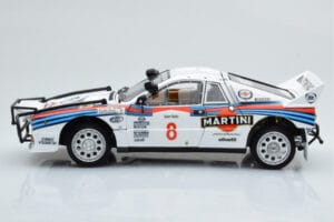 Lancia 037 Martini #8 A. Bettega / M. Perissinot Safari Rally 1985 Kyosho 1:18 08306J Metalli — kuva 5 / 8