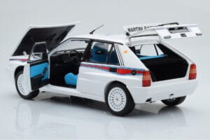Lancia Delta HF Integrale 6 Valkoinen Kyosho 1:18 08344E Metalli — kuva 3 / 8