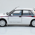 Lancia Delta HF Integrale 6 Valkoinen Kyosho 1:18 - image 5 of 8