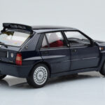 Lancia Delta HF Integrale Club Italia Sininen Kyosho 1:18 - image 4 of 8
