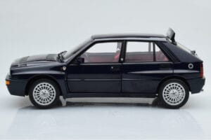 Lancia Delta HF Integrale Club Italia Sininen Kyosho 1:18 08343SC Metalli — kuva 5 / 8