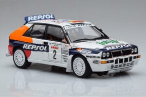 Lancia Delta HF Integrale Evoluzione #2 C. Sainz / L. Moya Tour de Corse 1993 Kyosho 1:18 08348J Metalli — kuva 5 / 9