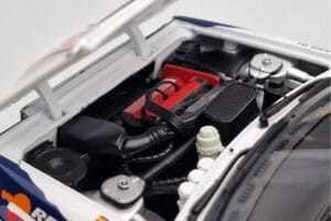 Lancia Delta HF Integrale Evoluzione #2 C. Sainz / L. Moya Tour de Corse 1993 Kyosho 1:18 08348J Metalli — kuva 8 / 9
