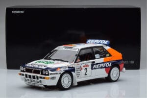 Lancia Delta HF Integrale Evoluzione #2 C. Sainz / L. Moya Tour de Corse 1993 Kyosho 1:18 08348J Metalli — kuva 9 / 9