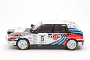 Lancia Delta Integrale 16V #5 J. Kankkunen / J. Piironen Rally Safari 1990 IXO 1:18 18RMC139C Metalli — kuva 3 / 6