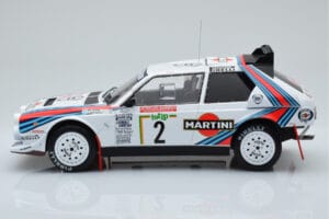 Lancia Delta S4 #2 M. Alen / I. Kivimaki Rally San Remo 1986 IXO 1:18 18RMC130A Metalli — kuva 3 / 6