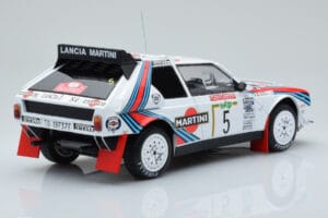 Lancia Delta S4 #5 M. Biasion / T. Siviero Rally San Remo 1986 IXO 1:18 18RMC130B Metalli — kuva 2 / 6