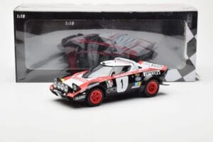 Lancia Stratos HF #1 Lancia Pirelli W. Rohrl / C. Geistdorfer Winners Dynabit Saarland Rallye 1978 Minichamps 1:18 155781701  — kuva 6 / 6