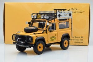Land Rover Defender 90 Camel Trophy Borneo 1985 Almost Real 1:18 810213 Metalli — kuva 8 / 8