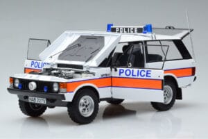 Land Rover Range Rover Poliisi Almost Real 1:18 810115 Metalli — kuva 2 / 9