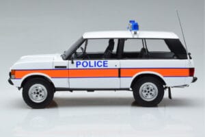 Land Rover Range Rover Poliisi Almost Real 1:18 810115 Metalli — kuva 4 / 9