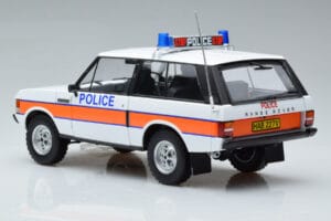 Land Rover Range Rover Poliisi Almost Real 1:18 810115 Metalli — kuva 6 / 9