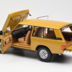 Land Rover Range Rover Classic Keltainen Almost Real 1:18 ALM810103 - image 5 of 8