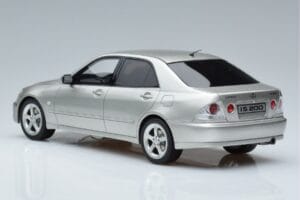 Lexus IS200 XE10 Hopea Otto 1:18 OT991 Hartsi — kuva 5 / 6