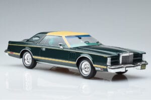 Lincoln Continental Mark V Tummanvihreä MCG 1:18 MCG18404 Metalli — kuva 4 / 6
