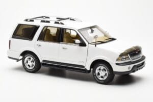 Lincoln Navigator Valkoinen AUTOart 1:18 72761 Metalli — kuva 6 / 8