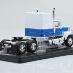 Mack Superliner Magnum Valkoinen Sininen IXO 1:43 - image 2 of 6